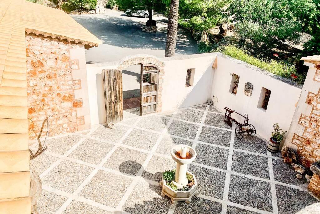 Es Castell De Ca N'Alou De Ses Cases Noves S'Horta Bagian luar foto