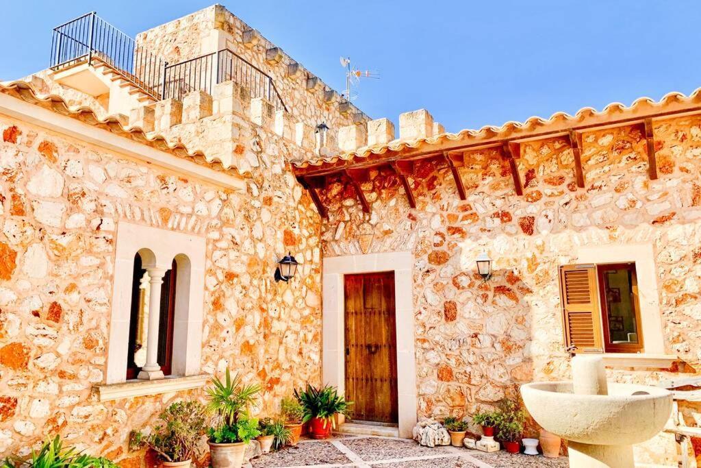 Es Castell De Ca N'Alou De Ses Cases Noves S'Horta Bagian luar foto